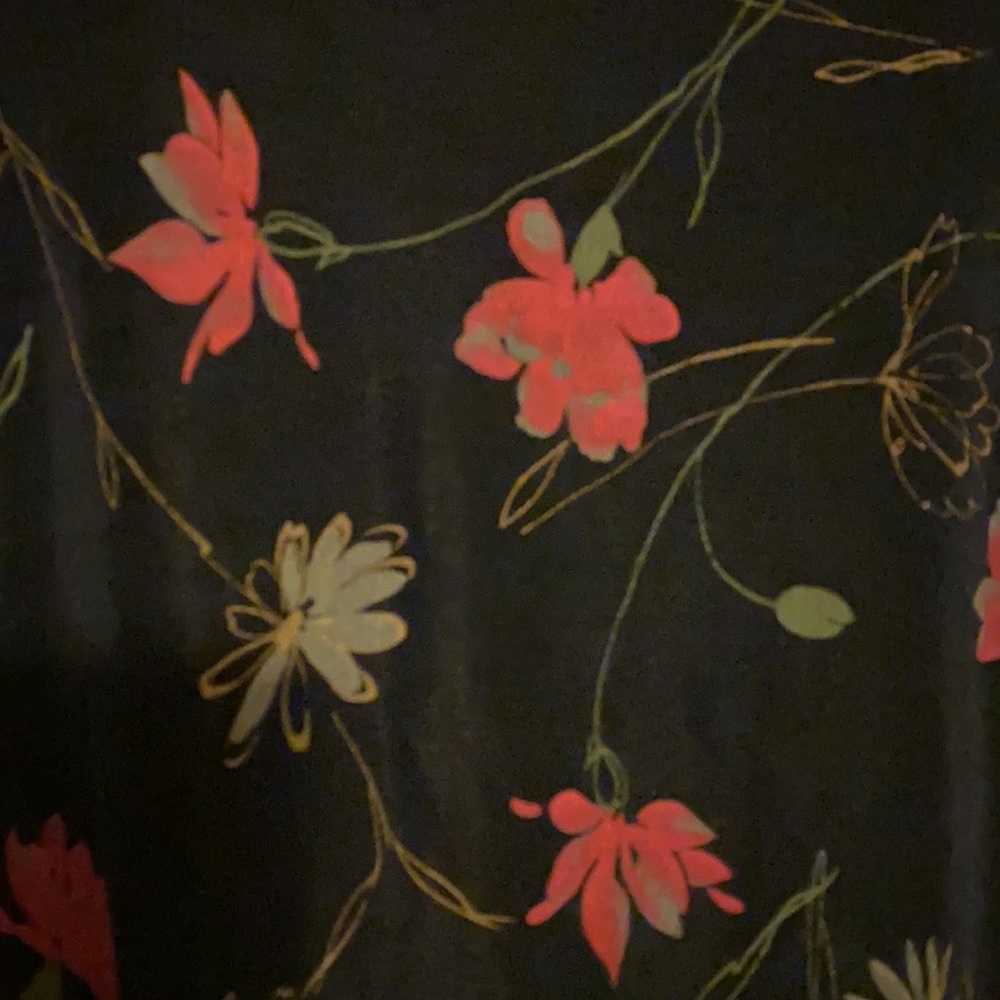 Floral top - Picture 2 of 4